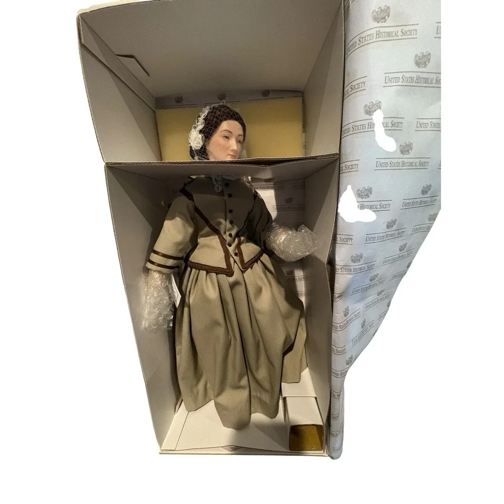Florence Nightingale Doll –‎ United States Historical Society – w/ Lantern